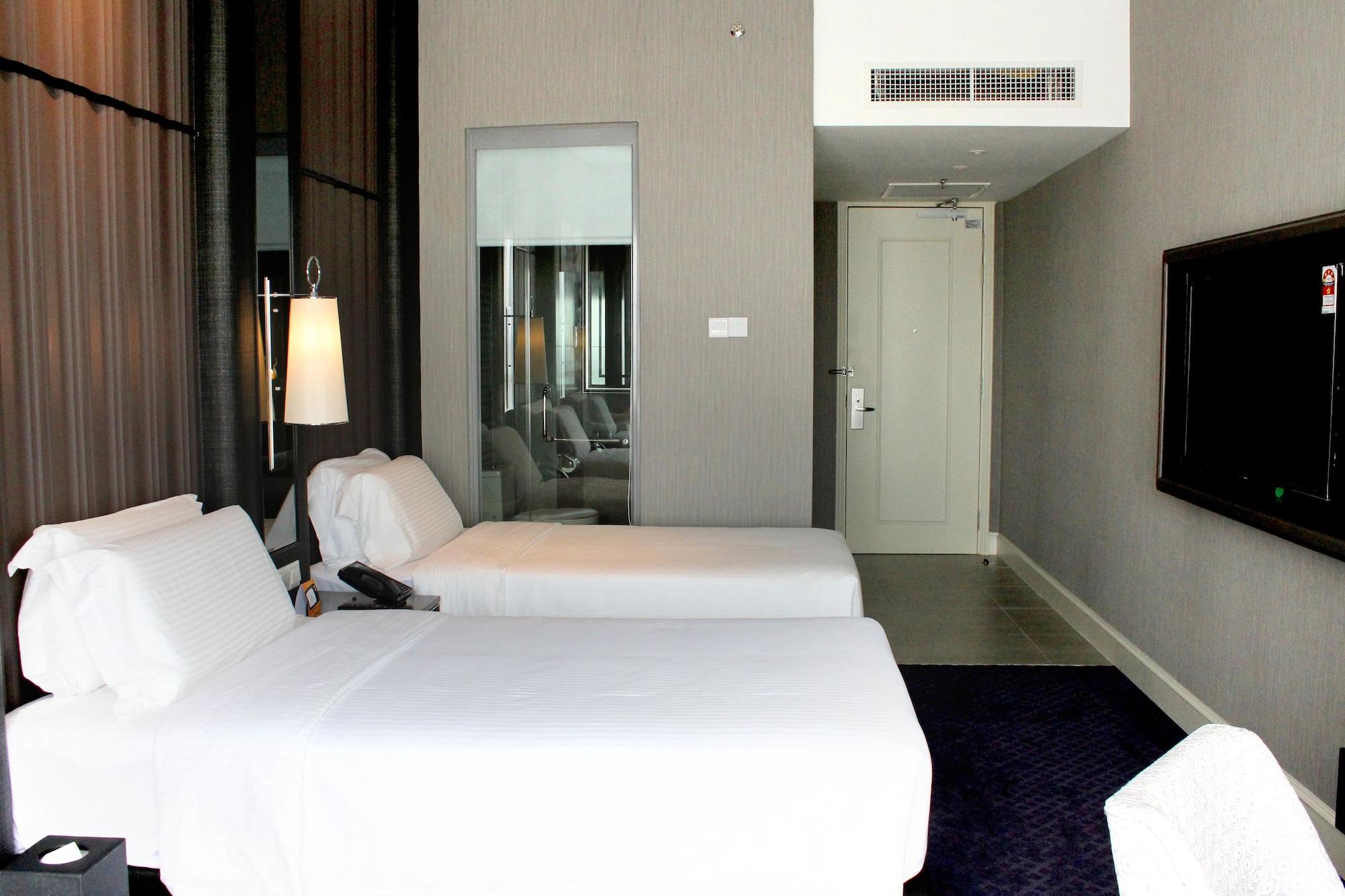 Hatten Place Melaka Bagian luar foto A room at the hotel