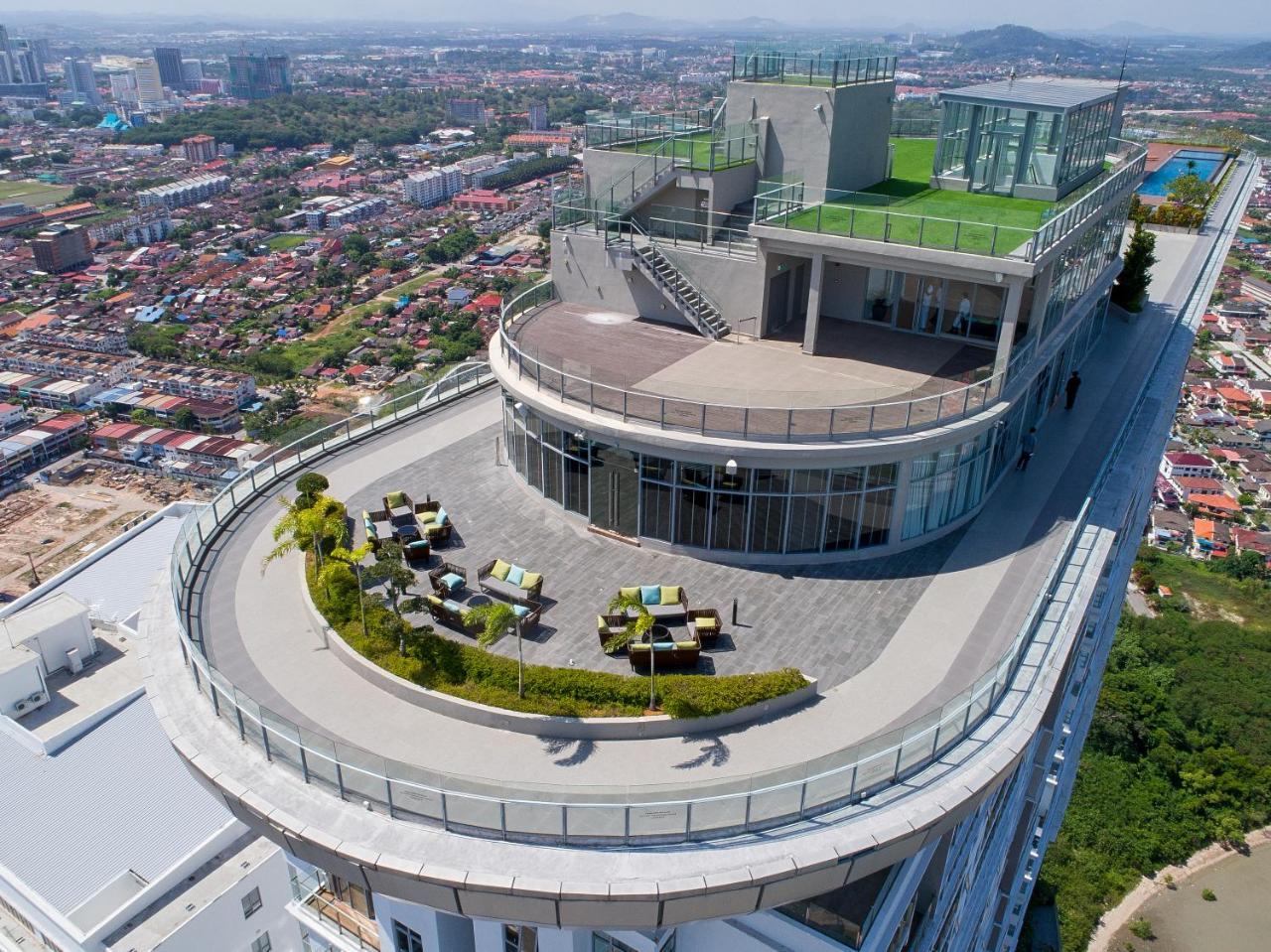 Hatten Place Melaka Bagian luar foto The Sky Garden